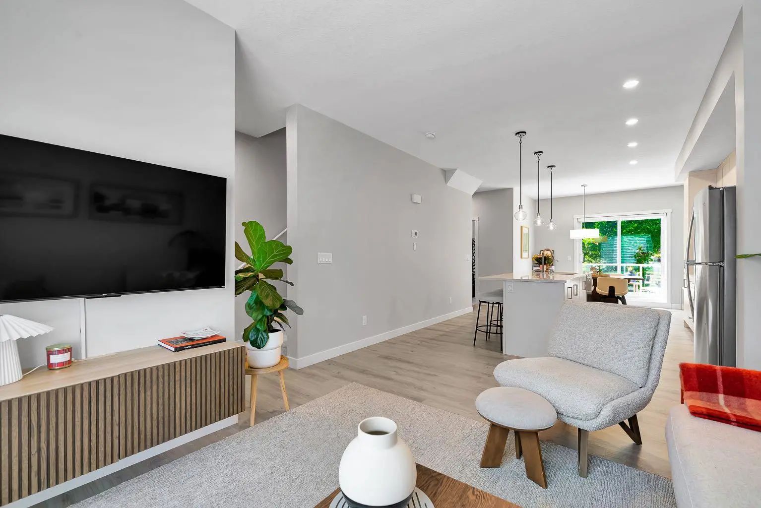 426 Shawnee Square Southwest, Calgary – Residential Row/Townhouse Listing Photo 15