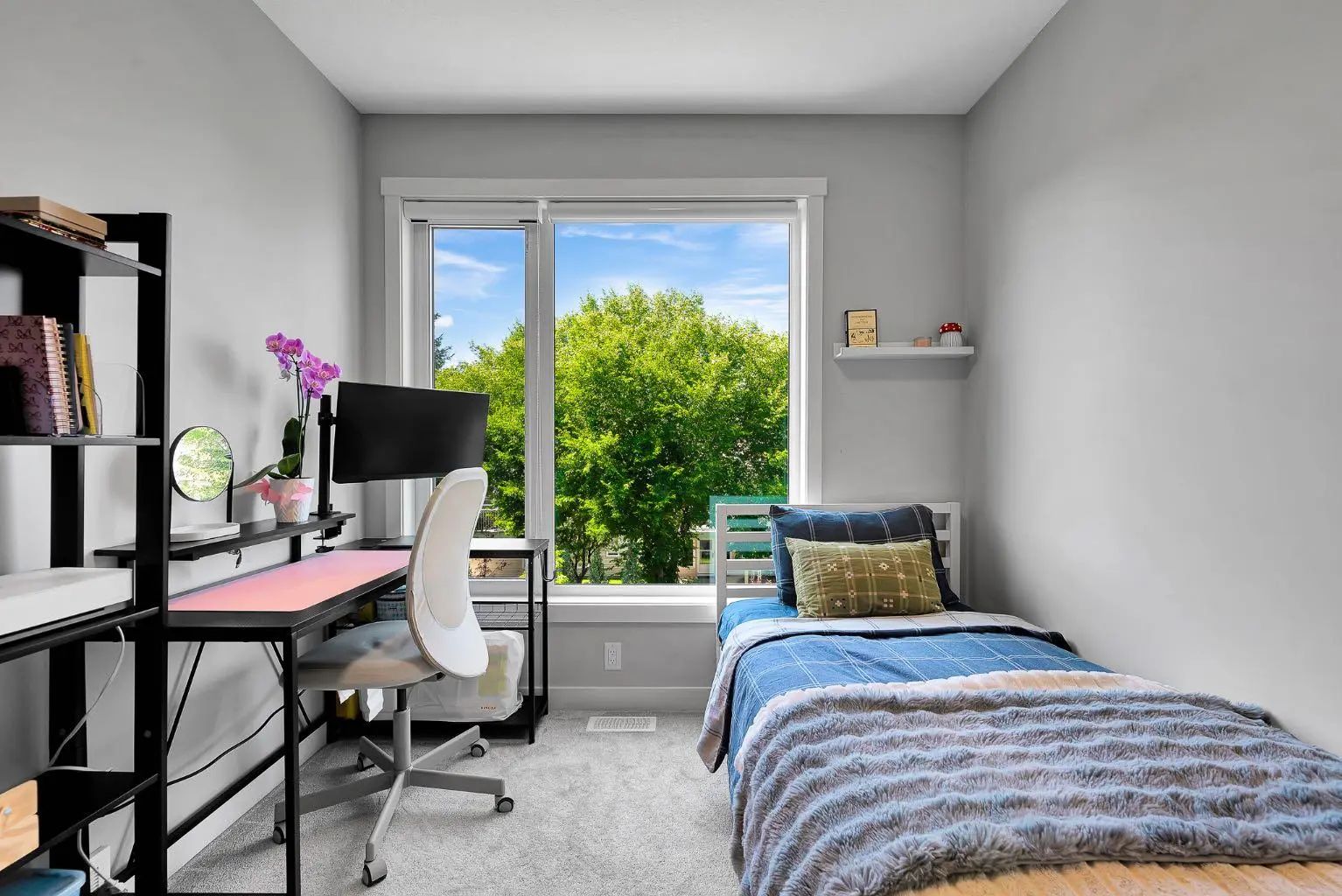 426 Shawnee Square Southwest, Calgary – Residential Row/Townhouse Listing Photo 23