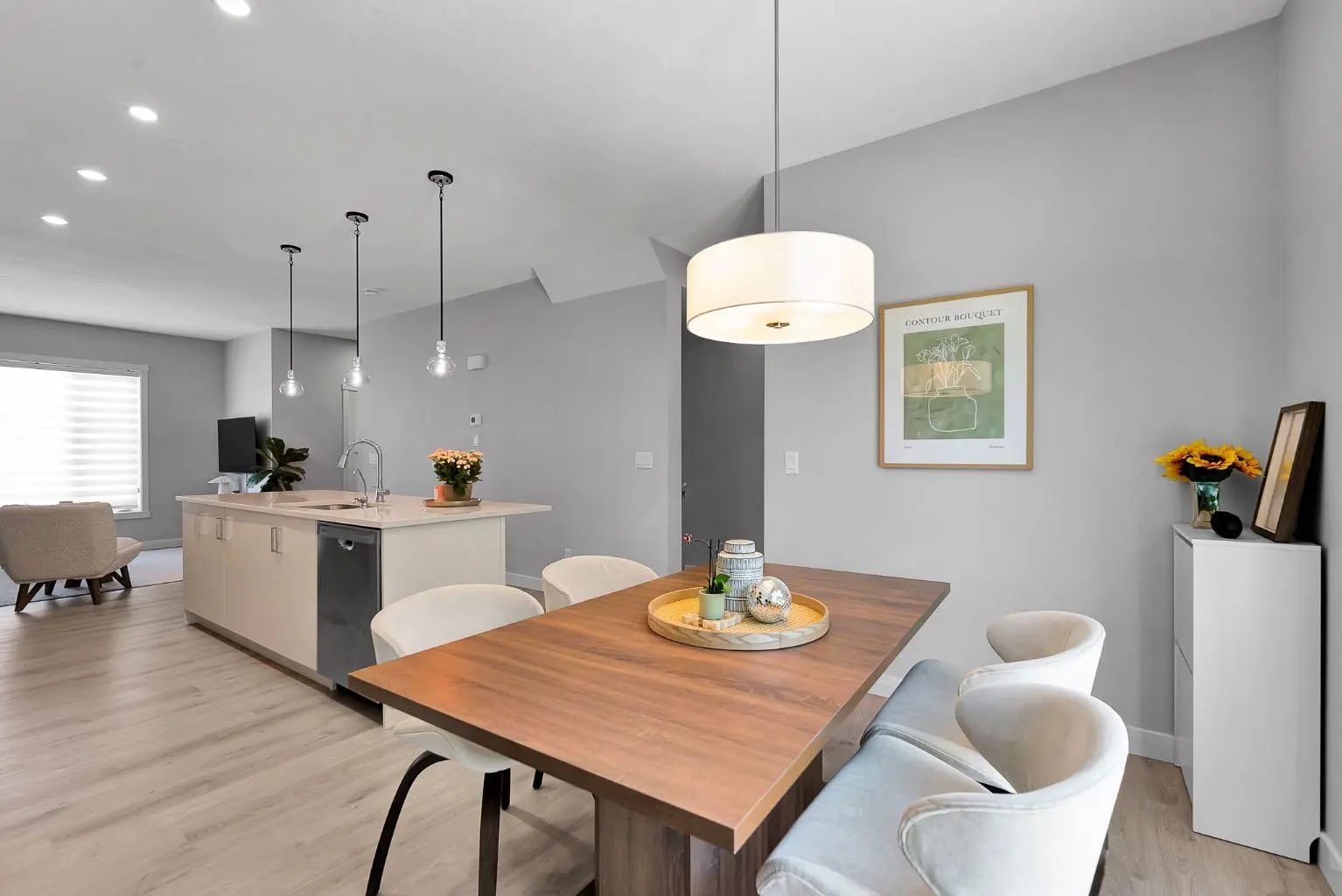 426 Shawnee Square Southwest, Calgary – Residential Row/Townhouse Listing Photo 8