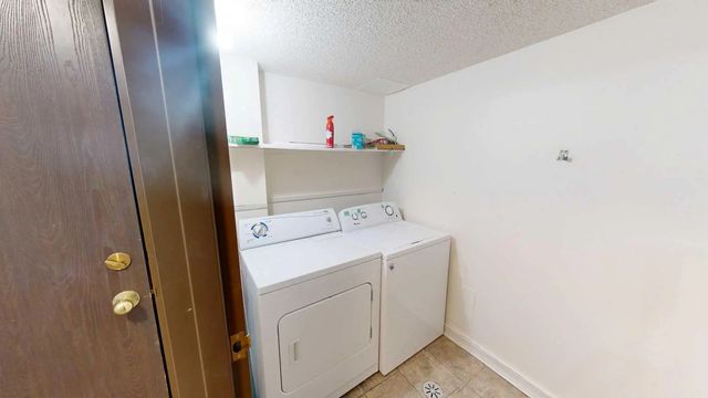 212 401 Columbia Boulevard W, Lethbridge