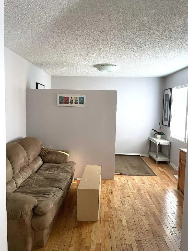 1611 Olympia Drive Southeast, Calgary – Residential Detached Listing Photo 2