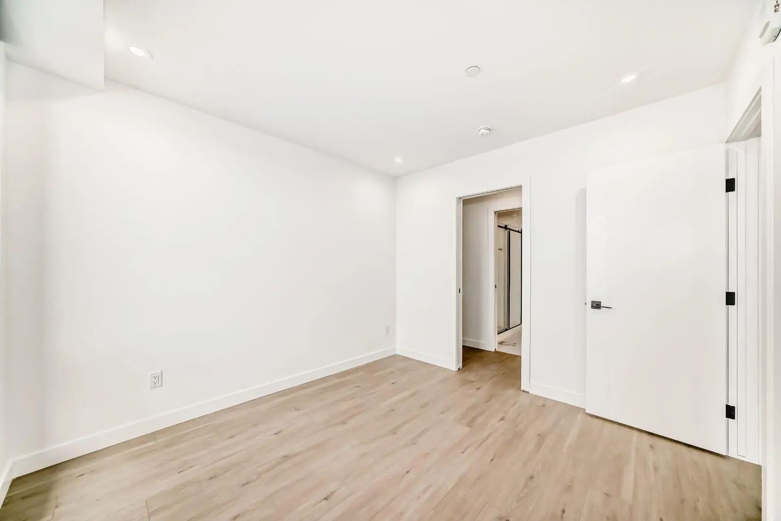 415 8375 Broadcast Avenue Southwest, Calgary – Residential Apartment Listing Photo 16