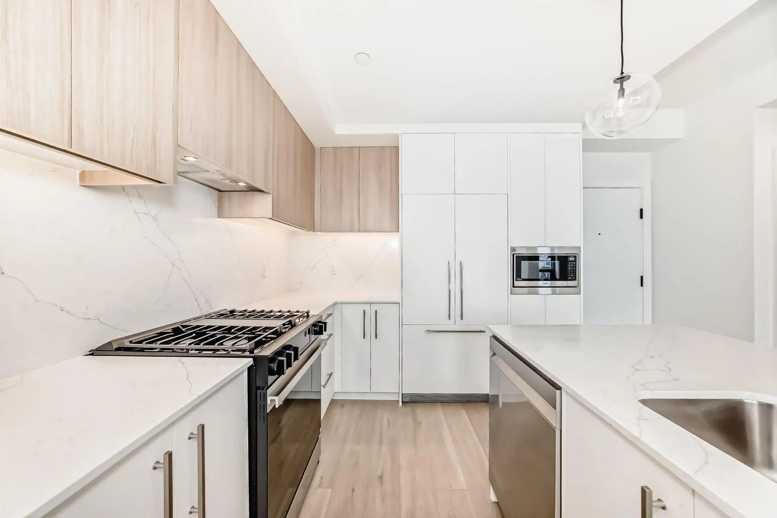 415 8375 Broadcast Avenue Southwest, Calgary – Residential Apartment Listing Photo 3