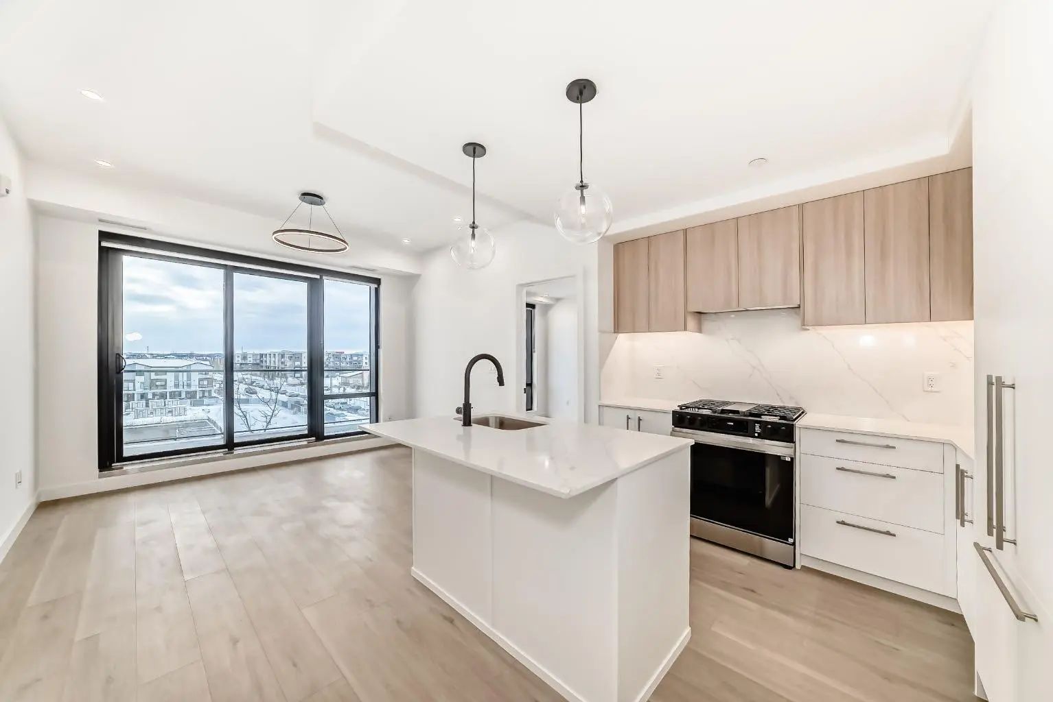 415 8375 Broadcast Avenue Southwest, Calgary – Residential Apartment Listing Photo 8