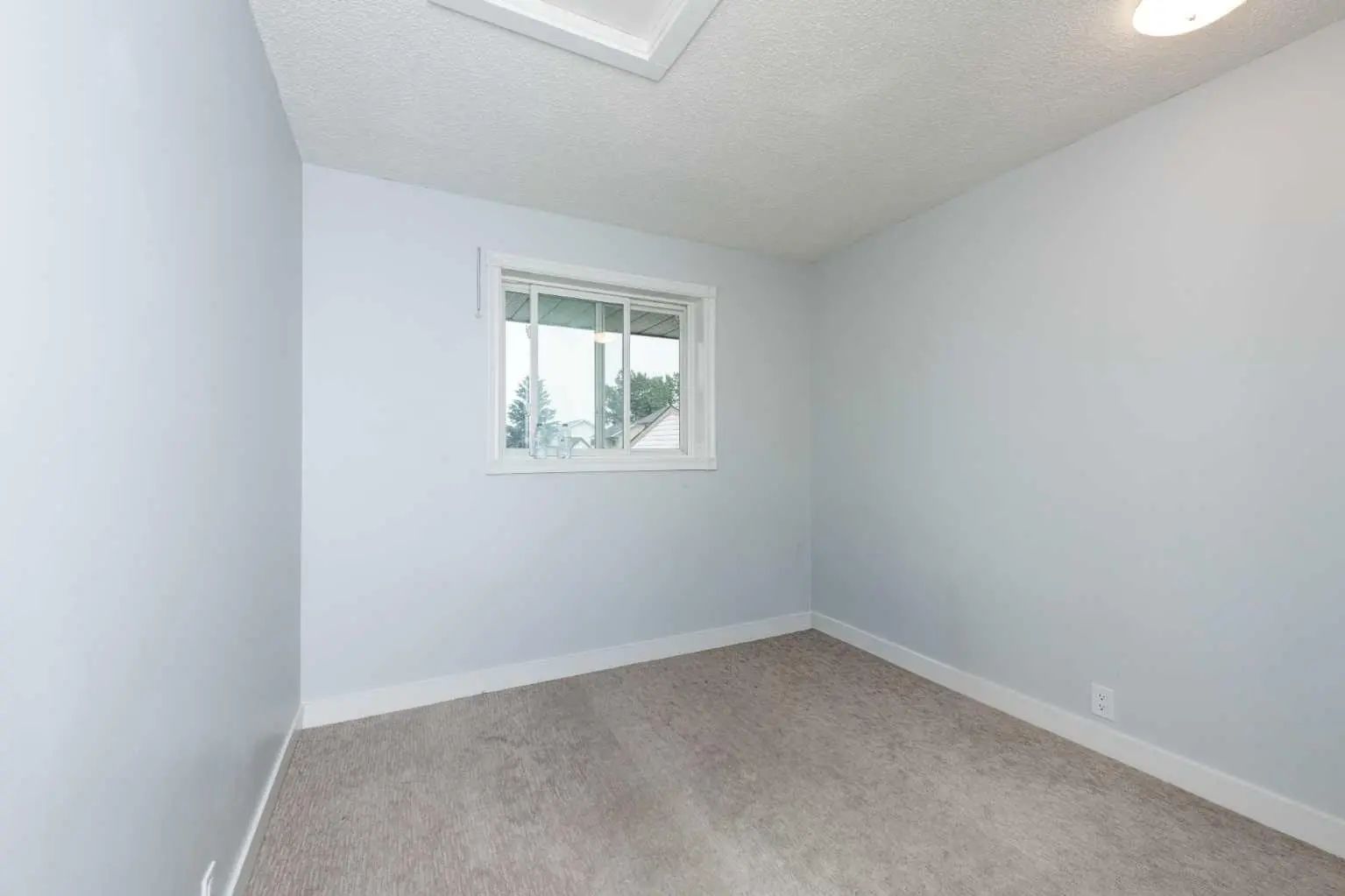 92 Martinwood Road Northeast, Calgary – Residential Detached Listing Photo 13