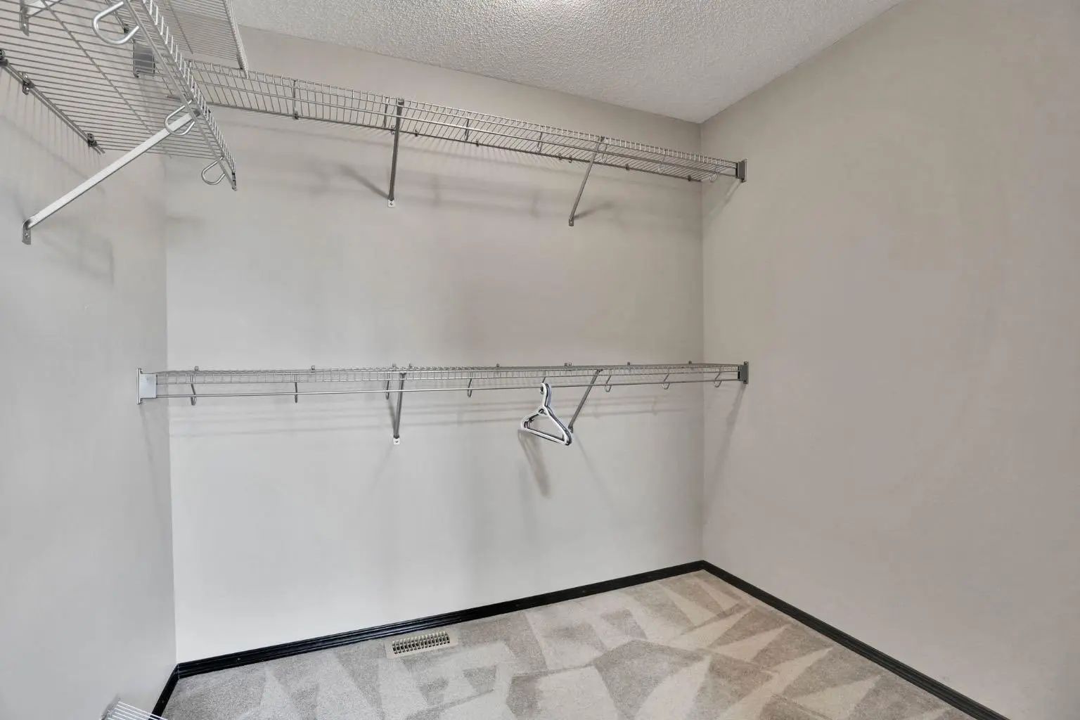 109 Pantego Terrace Northwest, Calgary – Residential Detached Listing Photo 32