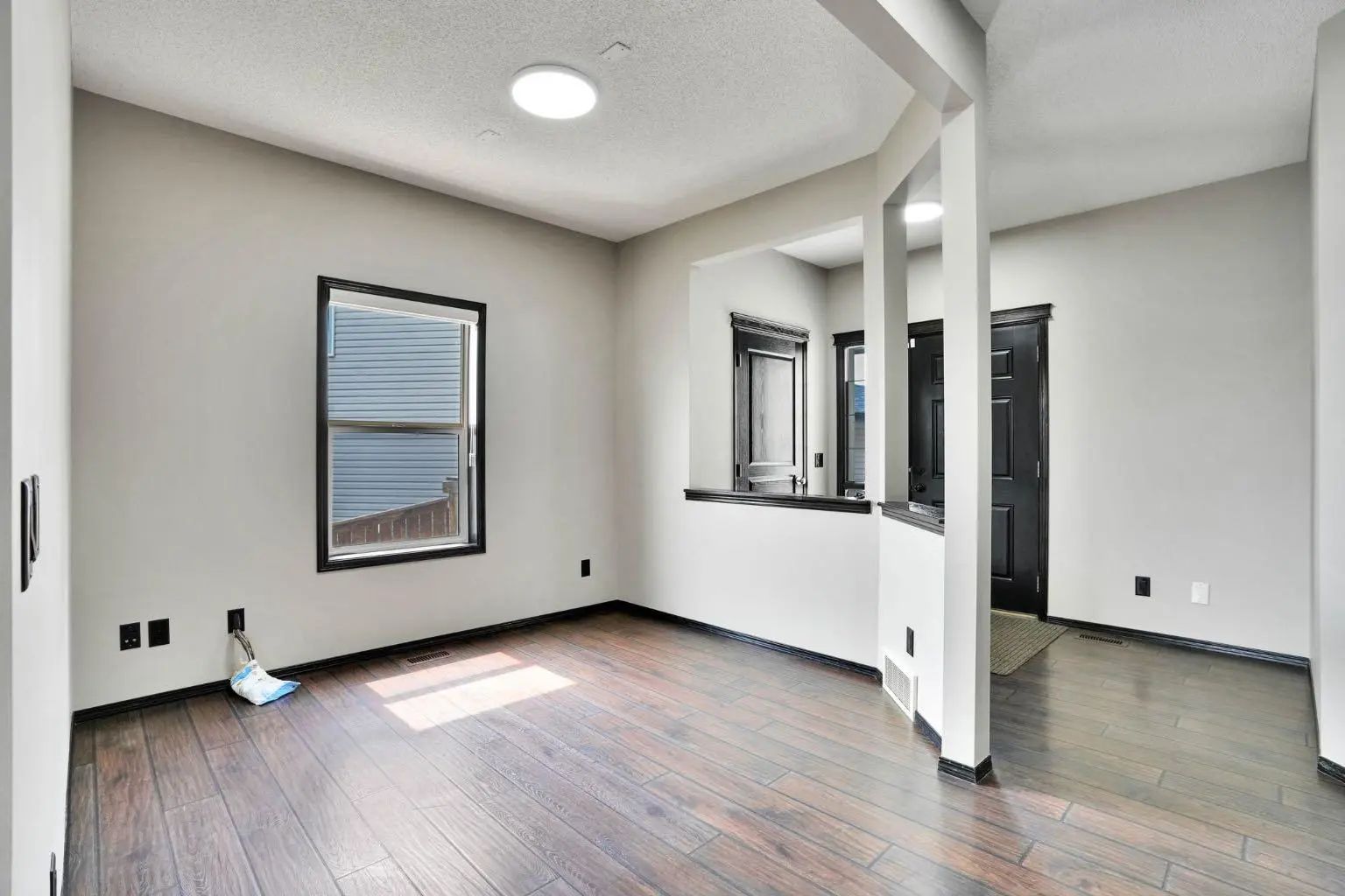 109 Pantego Terrace Northwest, Calgary – Residential Detached Listing Photo 6