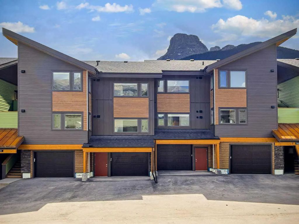 202g 209 Stewart Creek Rise , Canmore