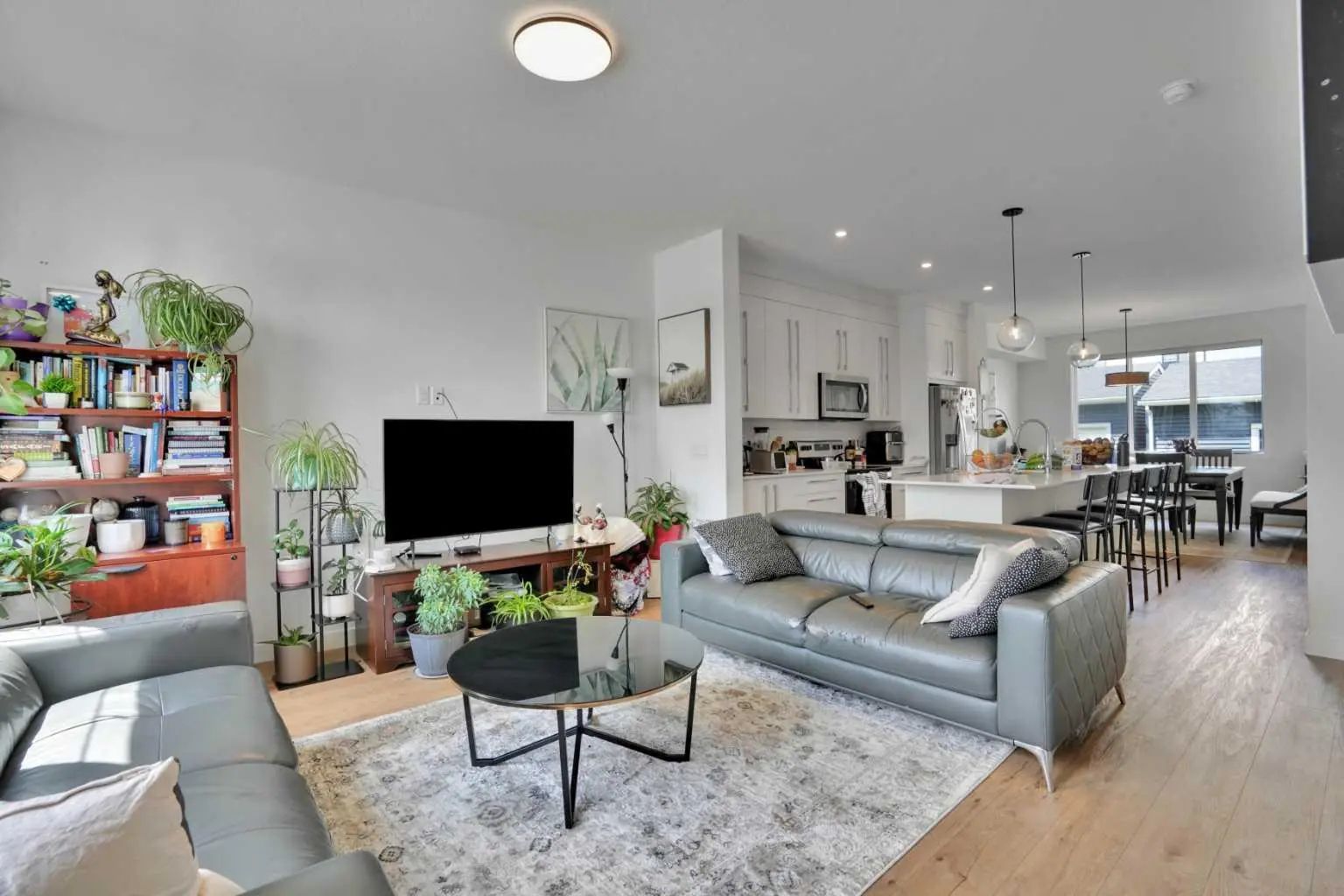 76 Amblefield Terrace Northwest, Calgary – Residential Row/Townhouse Listing Photo 4