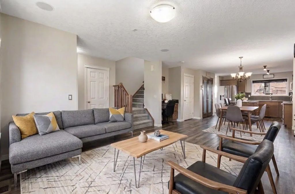 70 Walden Manor Se, Calgary