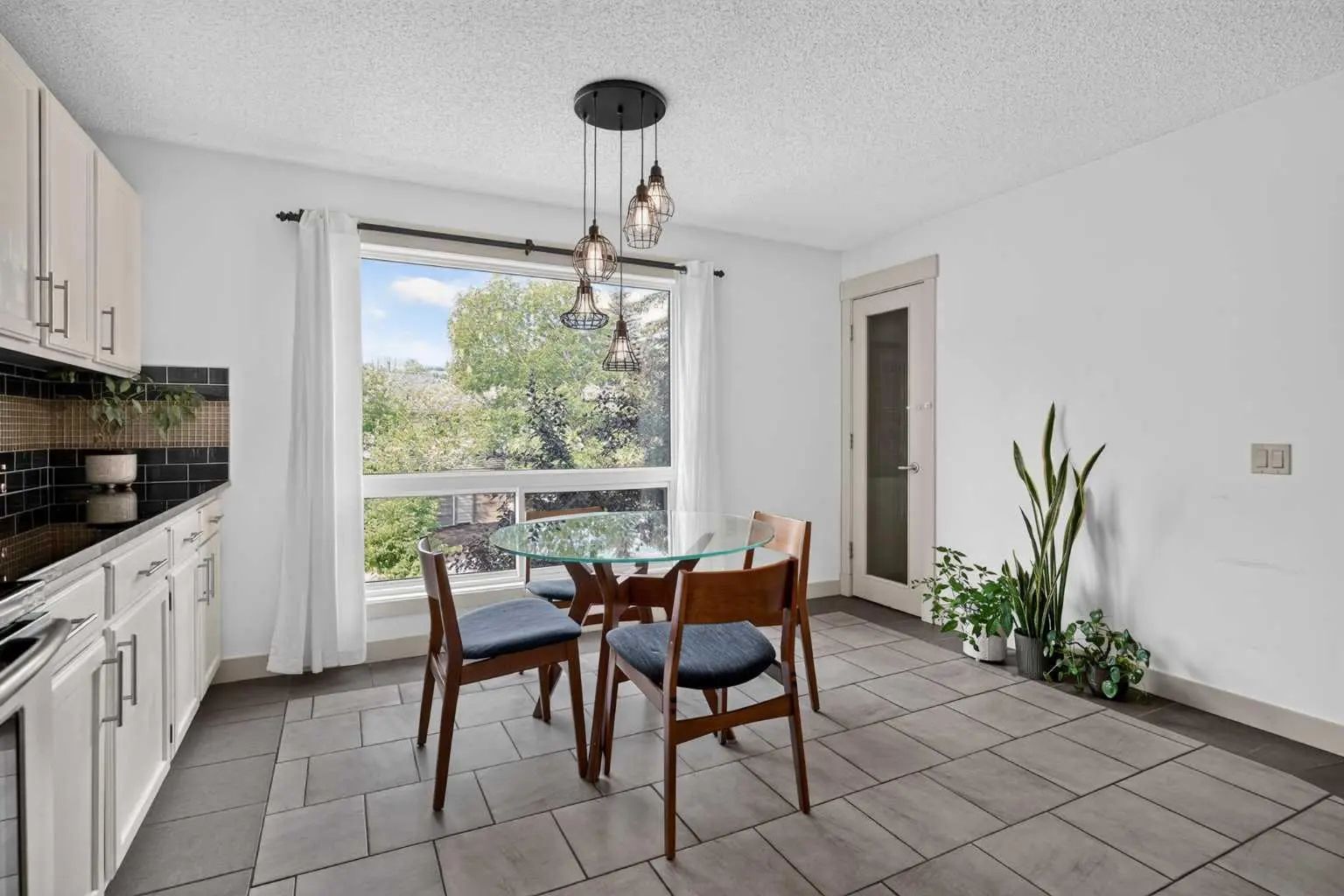 571 Point Mckay Grove Northwest, Calgary – Residential Row/Townhouse Listing Photo 11