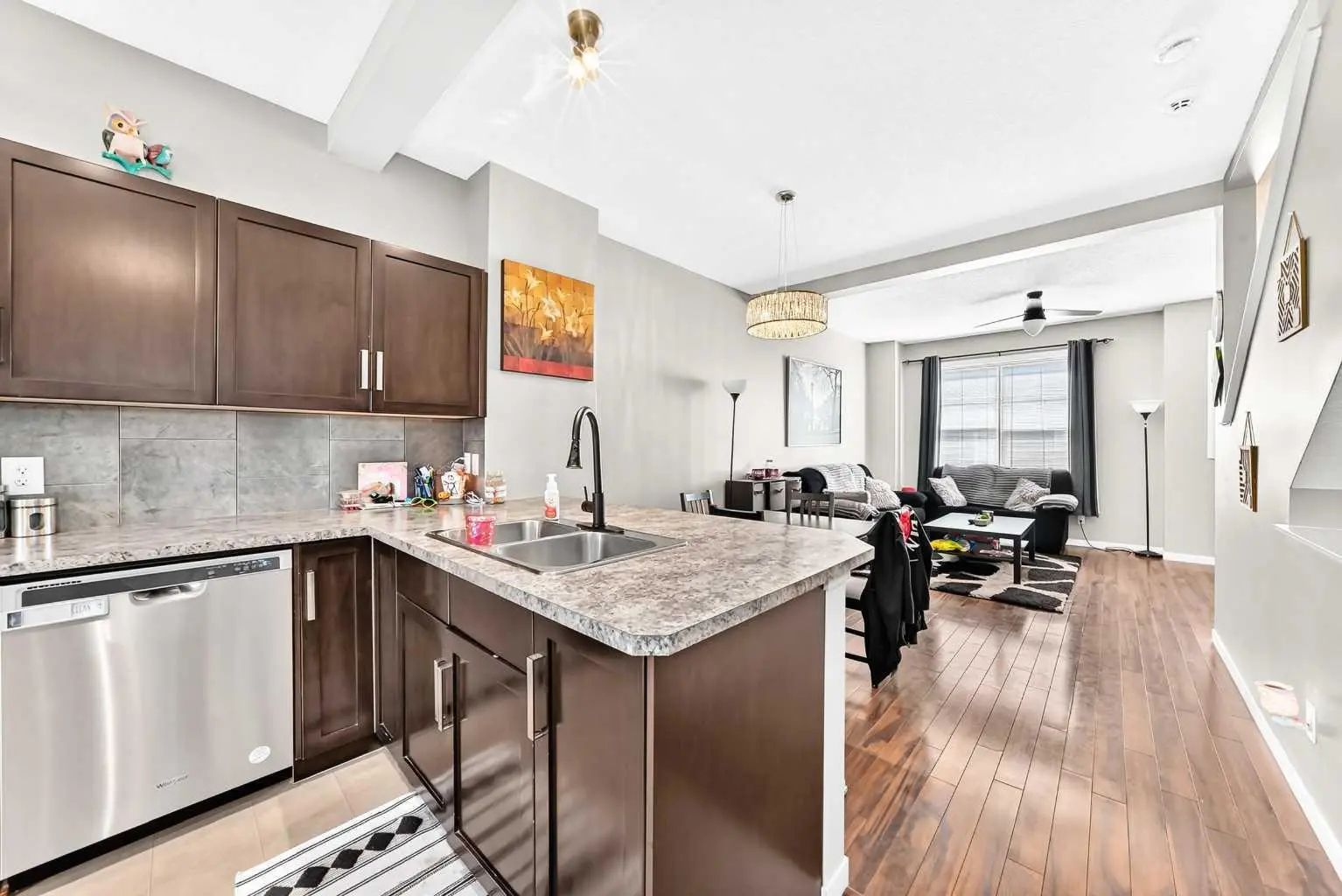 60 New Brighton Point Southeast, Calgary – Residential Row/Townhouse Listing Photo 2