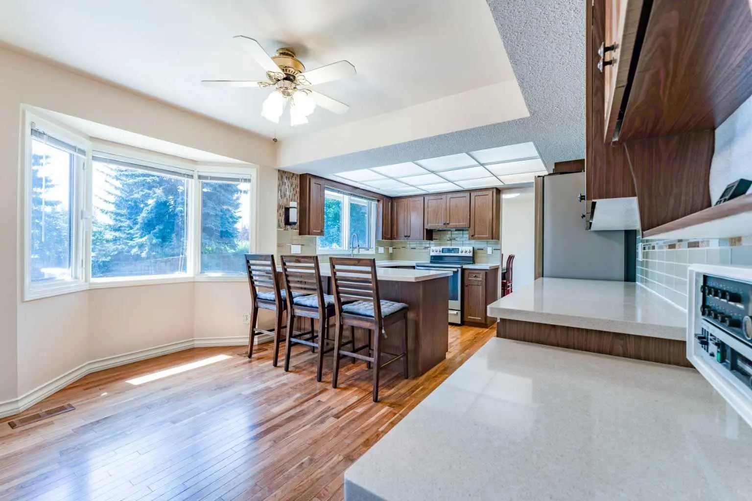 240 Canterville Drive Southwest, Calgary – Residential Detached Listing Photo 20