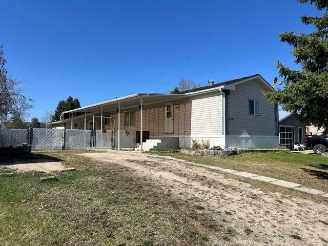 806 5 A Street , Fox Creek