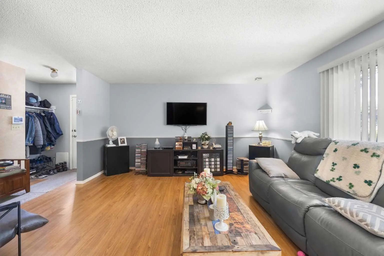 272 Huntington Close Northeast, Calgary – Residential Detached Listing Photo 5