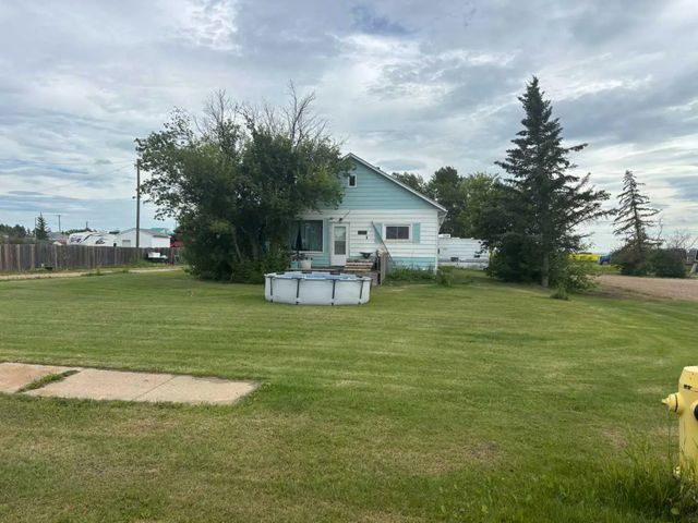 5031 48 Avenue , Girouxville