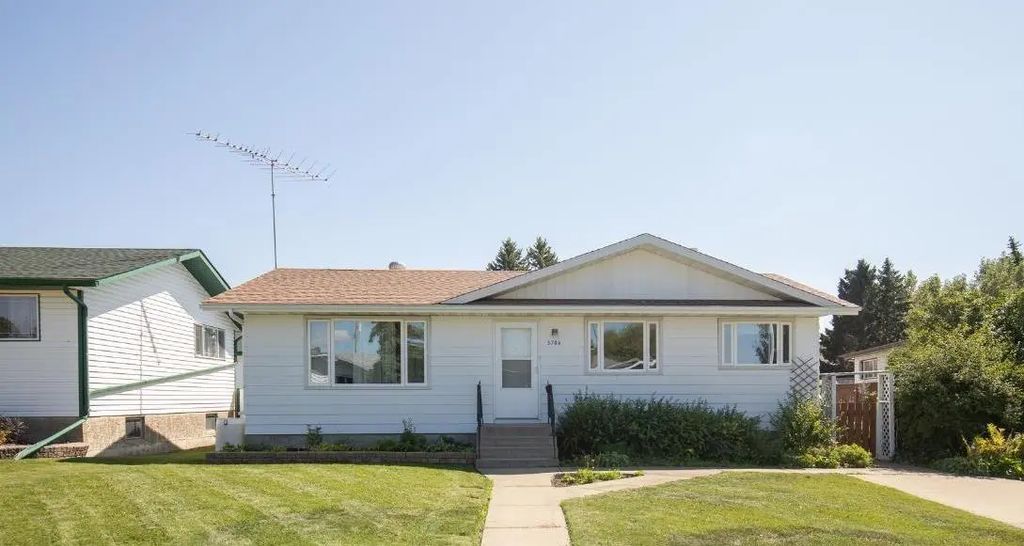 3706 51 Avenue  , Innisfail