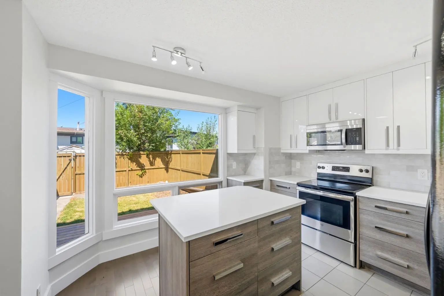 42 123 Queensland Drive Southeast, Calgary – Residential Row/Townhouse Listing Photo 10