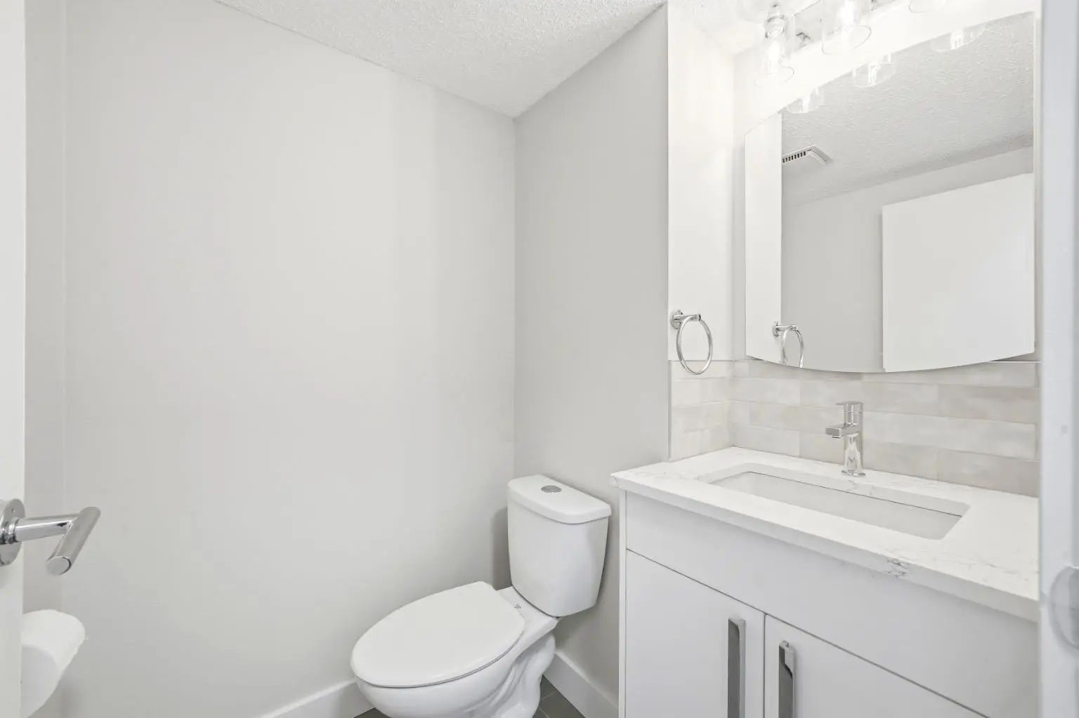 42 123 Queensland Drive Southeast, Calgary – Residential Row/Townhouse Listing Photo 9