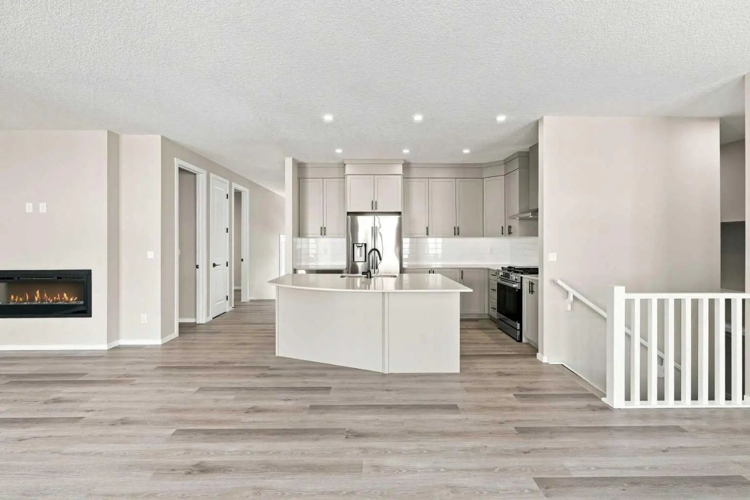44 Carringwood Rise Northwest, Calgary – Residential Detached Listing Photo 12