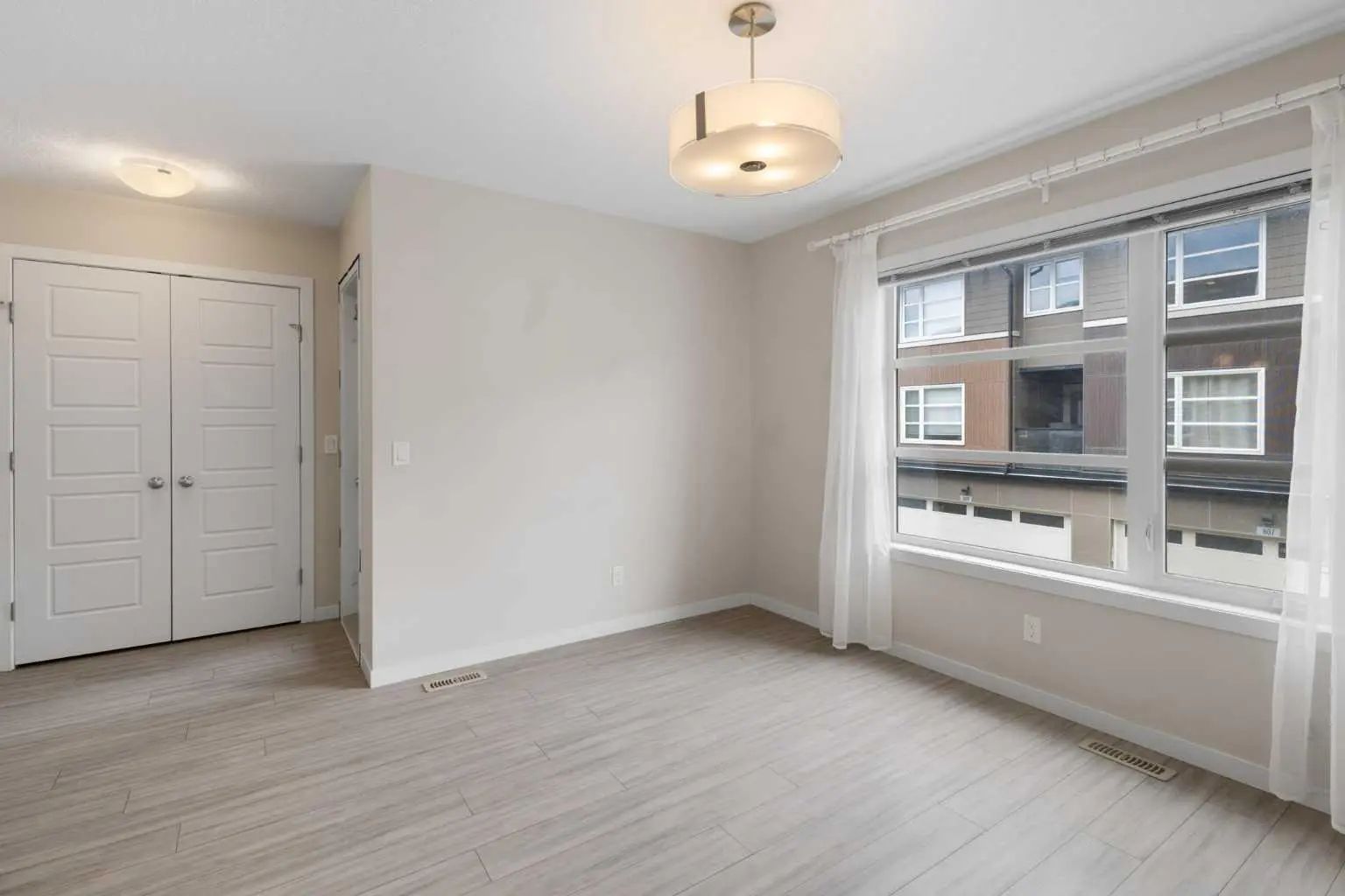 506 Evansridge Park Northwest, Calgary – Residential Row/Townhouse Listing Photo 13