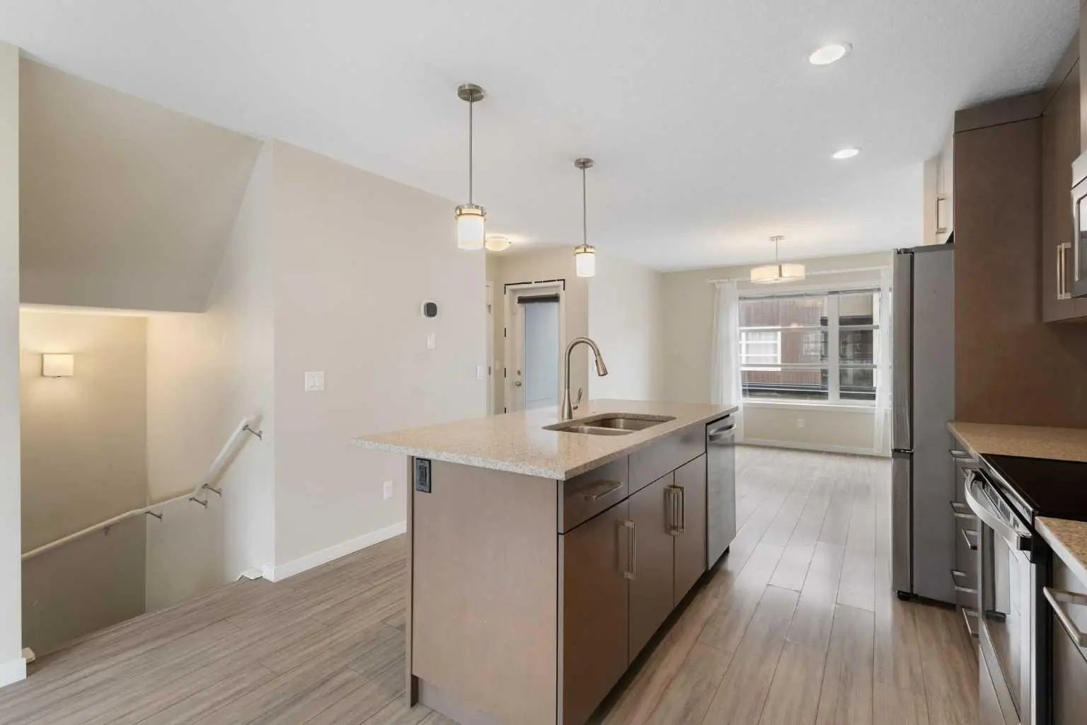 506 Evansridge Park Northwest, Calgary – Residential Row/Townhouse Listing Photo 7