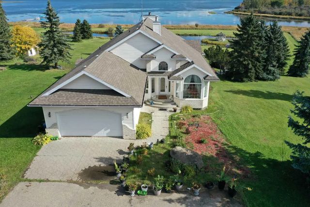 205 1 Ave Avenue W, Buck Lake