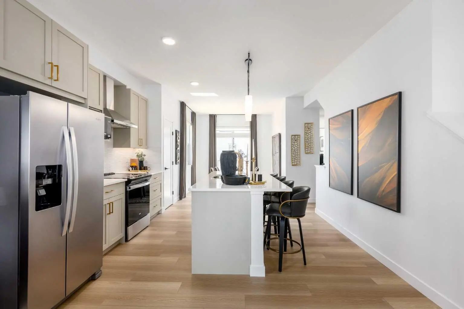 701 437 Alpine Avenue Southwest, Calgary – Residential Row/Townhouse Listing Photo 3
