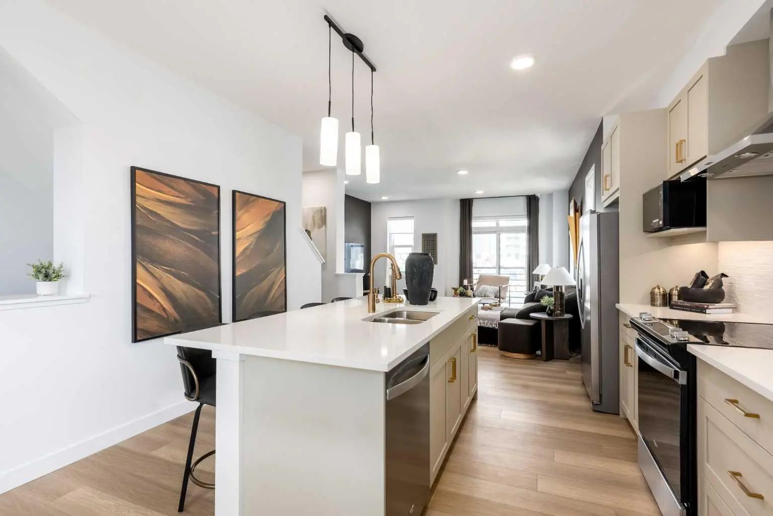 701 437 Alpine Avenue Southwest, Calgary – Residential Row/Townhouse Listing Photo 4