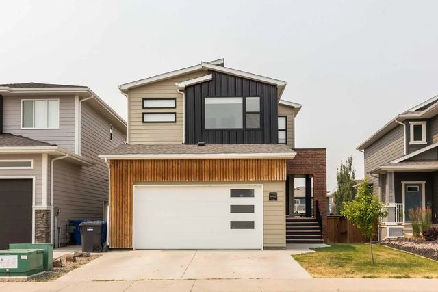 889 Atlantic Cove W, Lethbridge