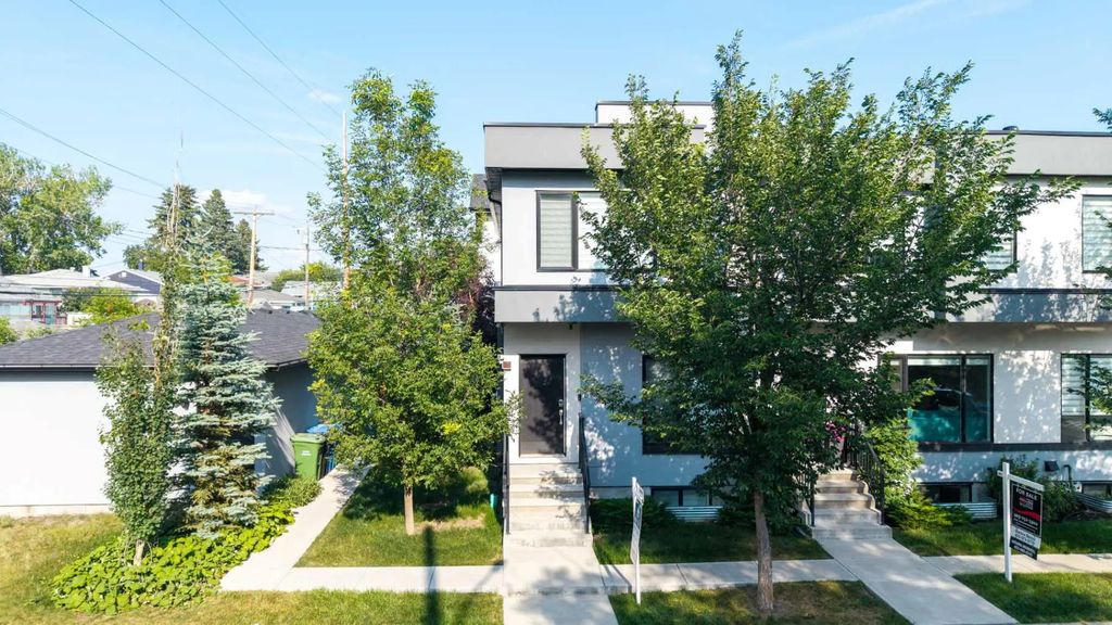 3306 2 Street Ne, Calgary