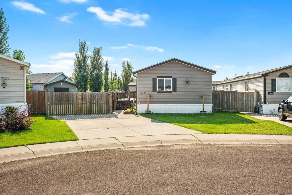 3405 43 Avenue , Lloydminster