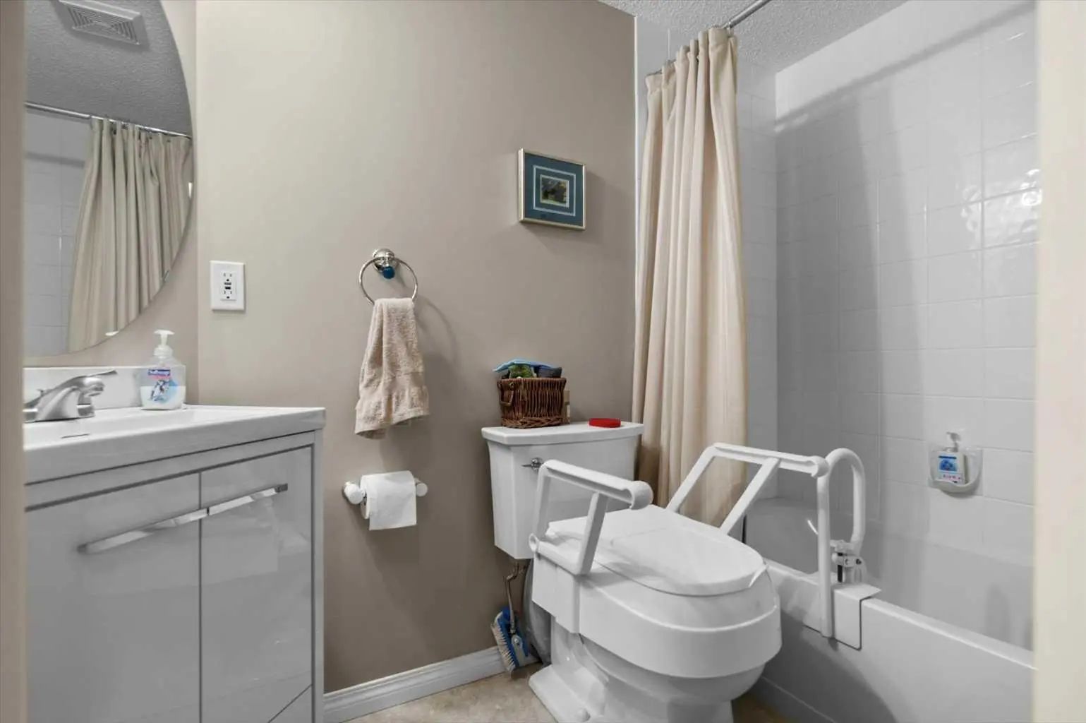 131 369 Rocky Vista Park Northwest, Calgary – Residential Apartment Listing Photo 19