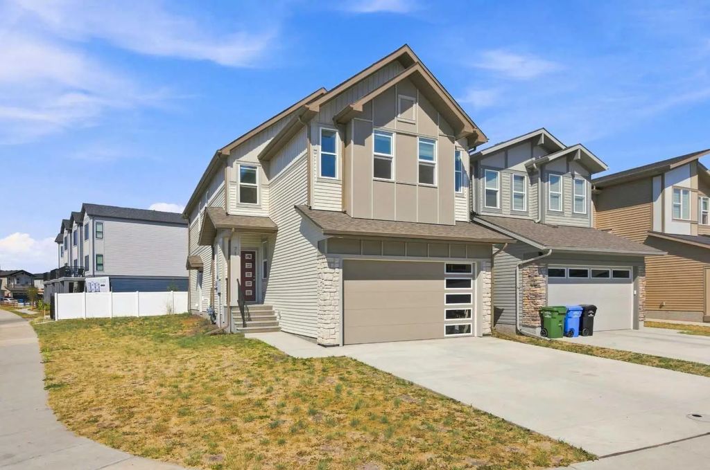 71 Belvedere Green Se, Calgary