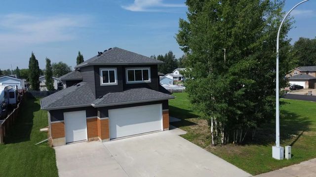 905 7 Avenue , Fox Creek