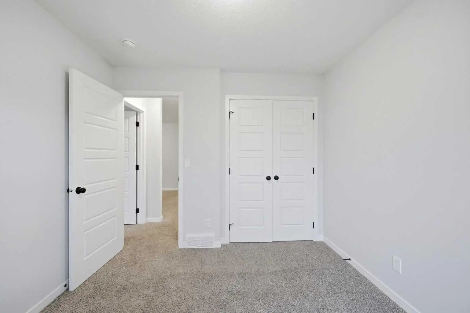 156 Seton Villas Southeast, Calgary – Residential Detached Listing Photo 39