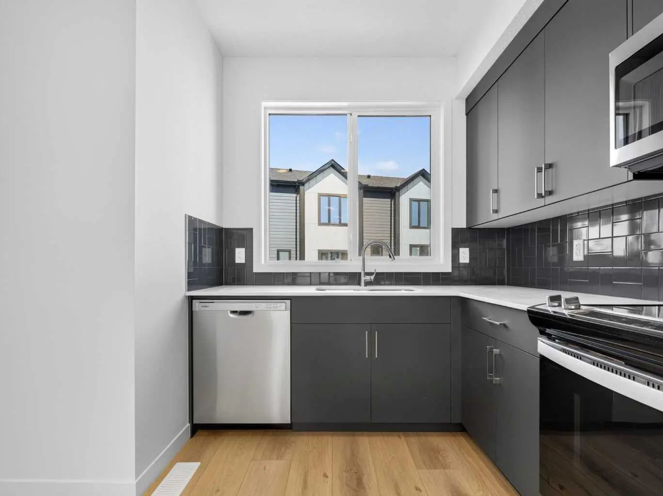 82 Arbour Lake Court Northwest, Calgary – Residential Row/Townhouse Listing Photo 10