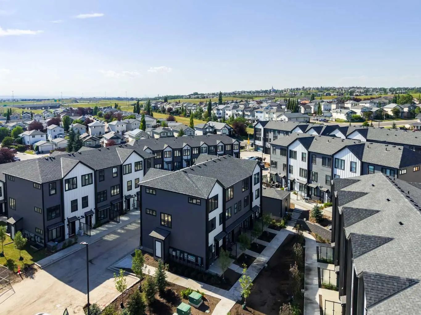 82 Arbour Lake Court Northwest, Calgary – Residential Row/Townhouse Listing Photo 2