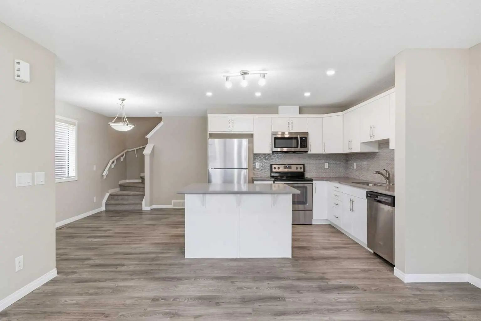 1449 Carrington Boulevard Northwest, Calgary – Residential Row/Townhouse Listing Photo 13