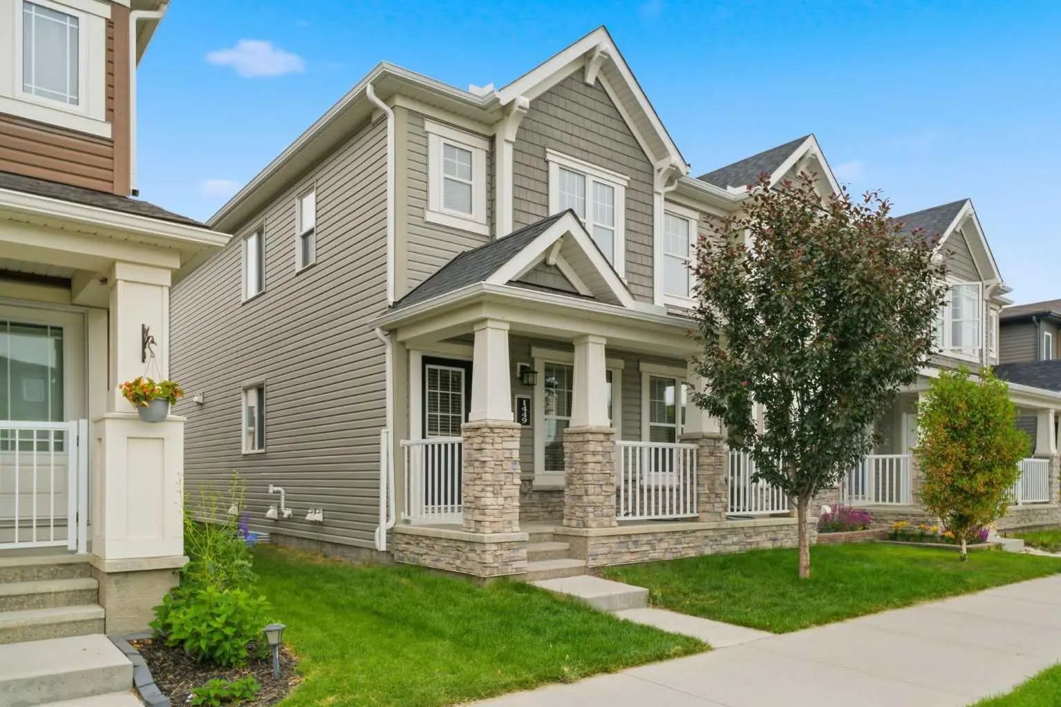 1449 Carrington Boulevard Northwest, Calgary – Residential Row/Townhouse Listing Photo 2