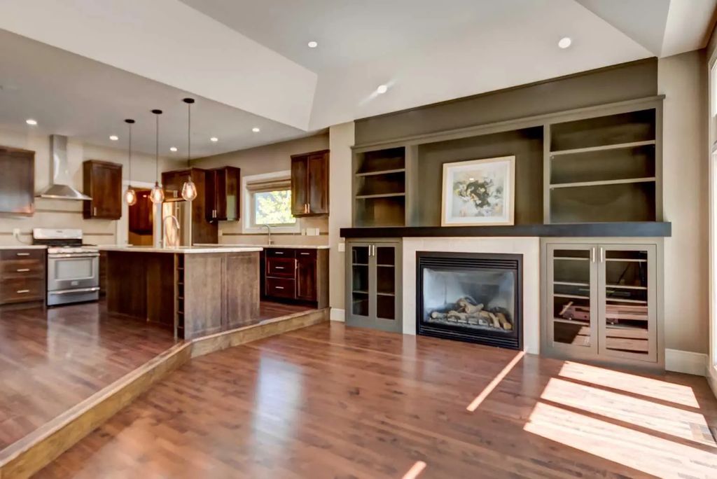 51 Aspen Meadows Green Sw, Calgary