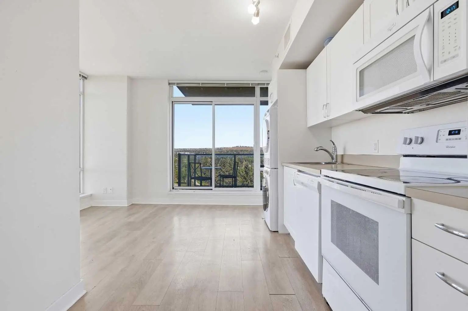 713 30 Brentwood Common Northwest, Calgary – Residential Apartment Listing Photo 6