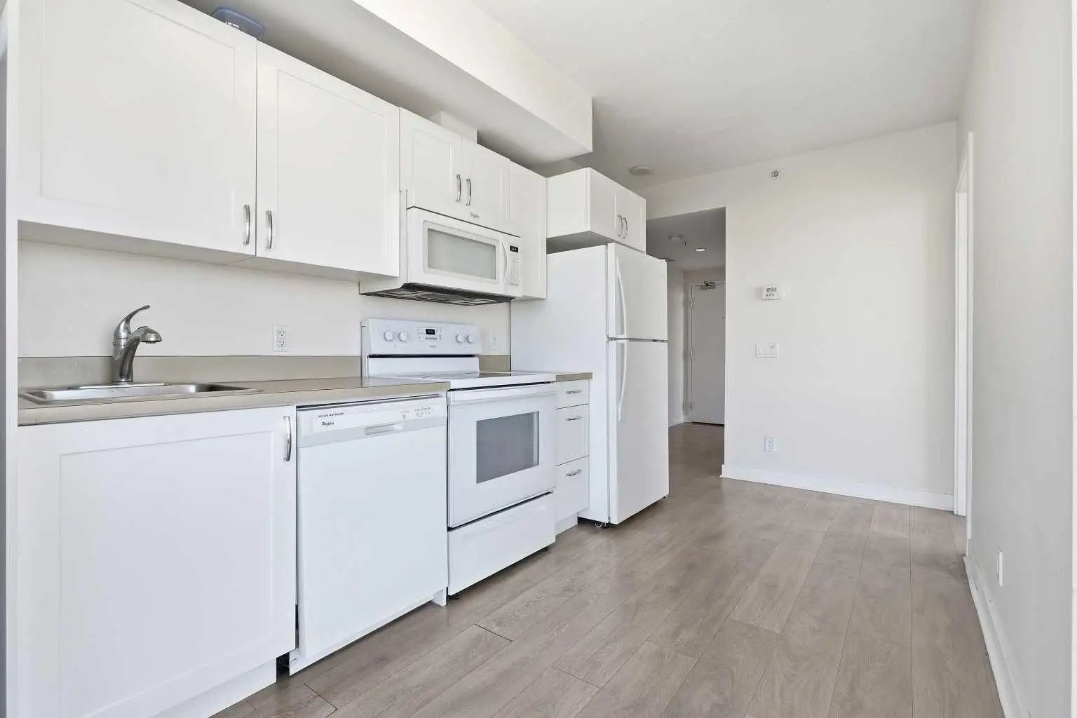 713 30 Brentwood Common Northwest, Calgary – Residential Apartment Listing Photo 9