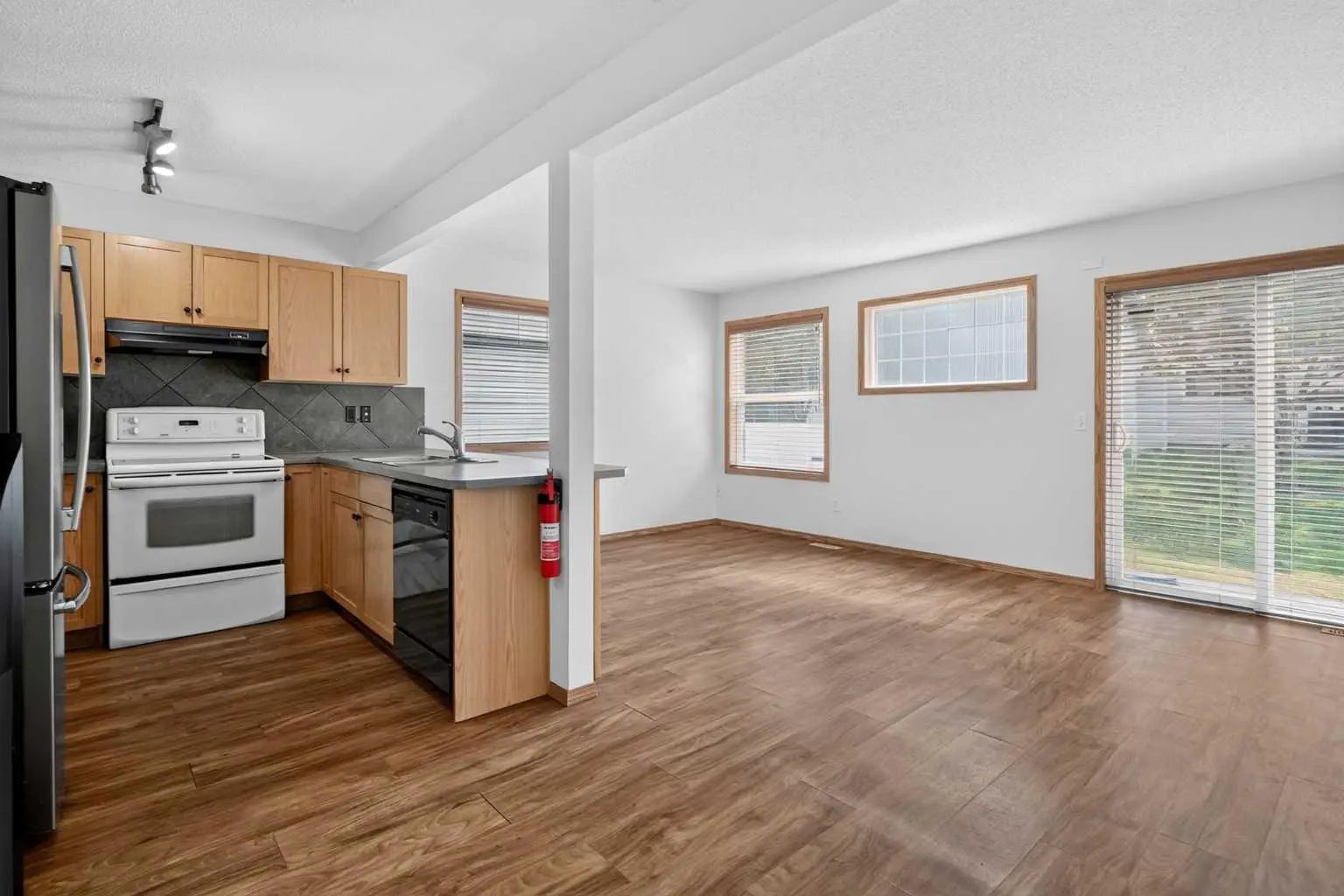 2337 Eversyde Avenue Southwest, Calgary – Residential Row/Townhouse Listing Photo 17