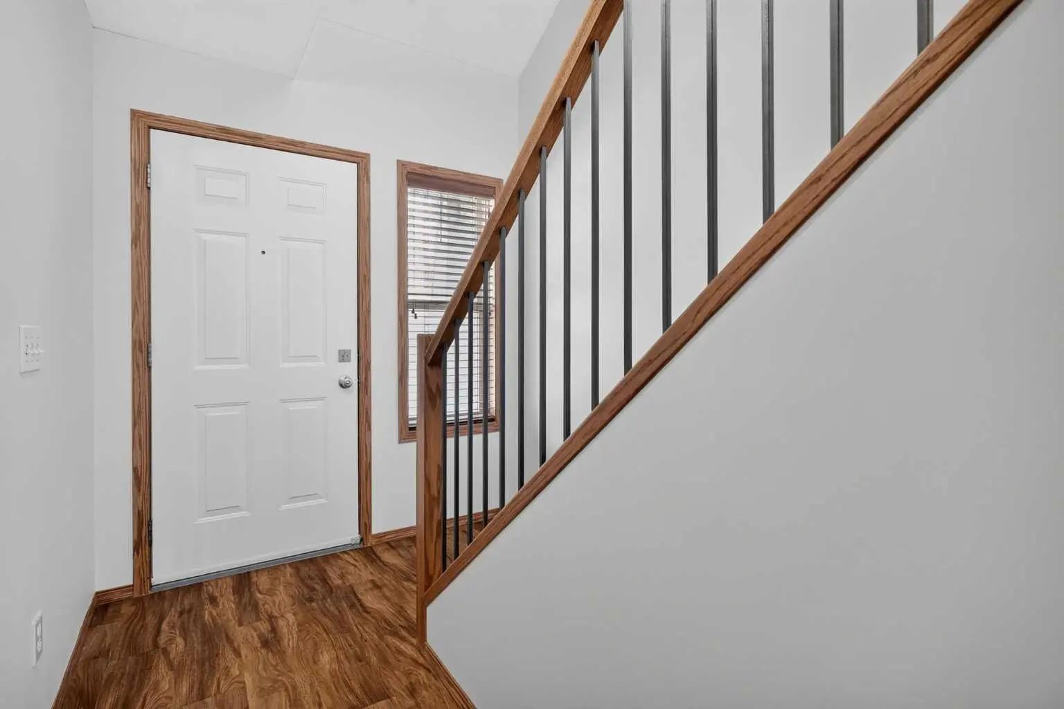 2337 Eversyde Avenue Southwest, Calgary – Residential Row/Townhouse Listing Photo 8