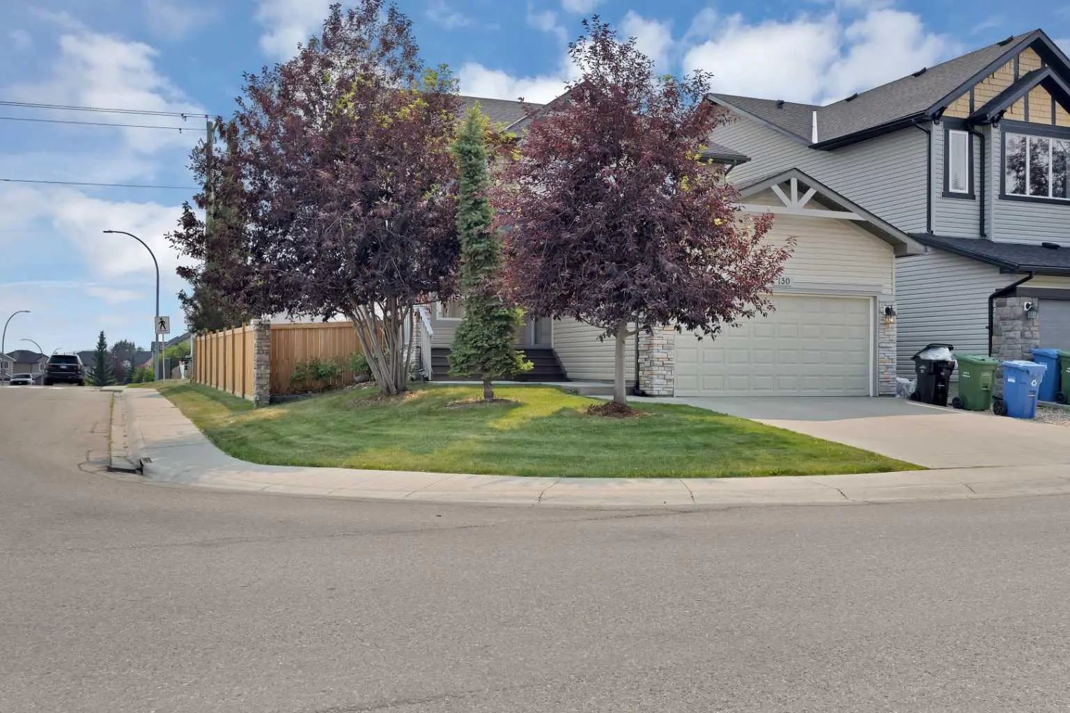130 Panamount Road Northwest, Calgary – Residential Detached Listing Photo 2