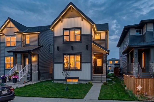 856 Midtown Drive Sw, Airdrie