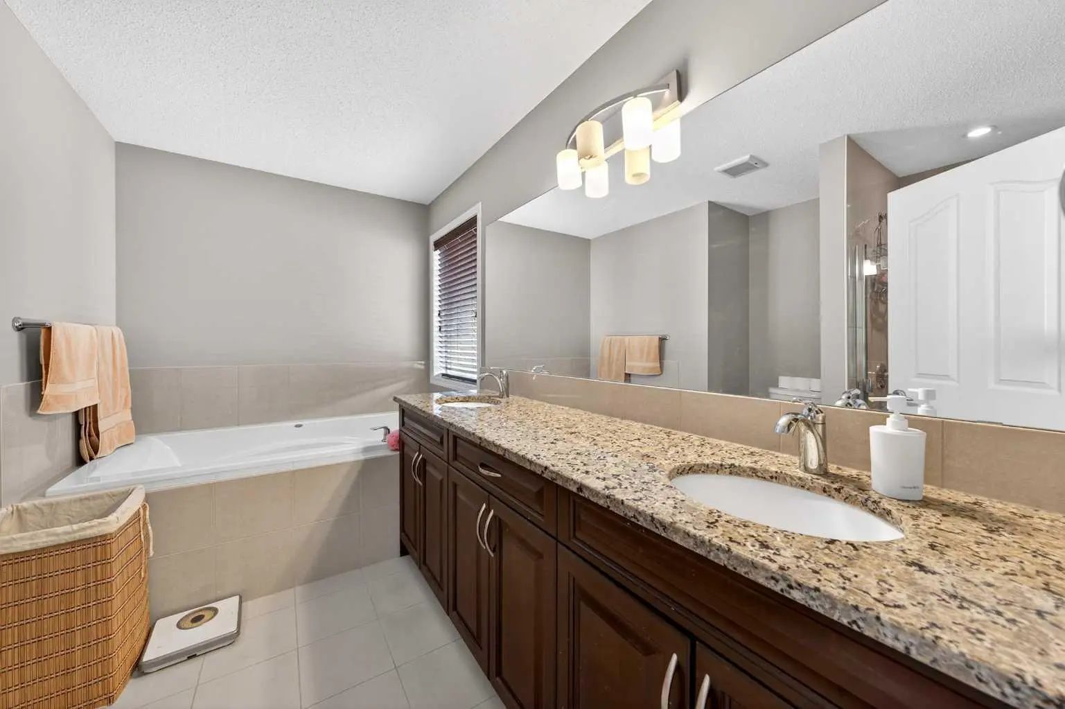 27 Panatella Row Northwest, Calgary – Residential Detached Listing Photo 25