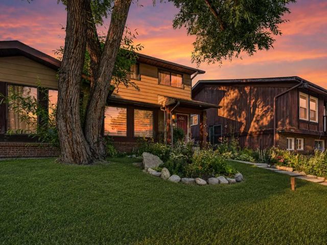 4726 44 Avenue Ne, Calgary