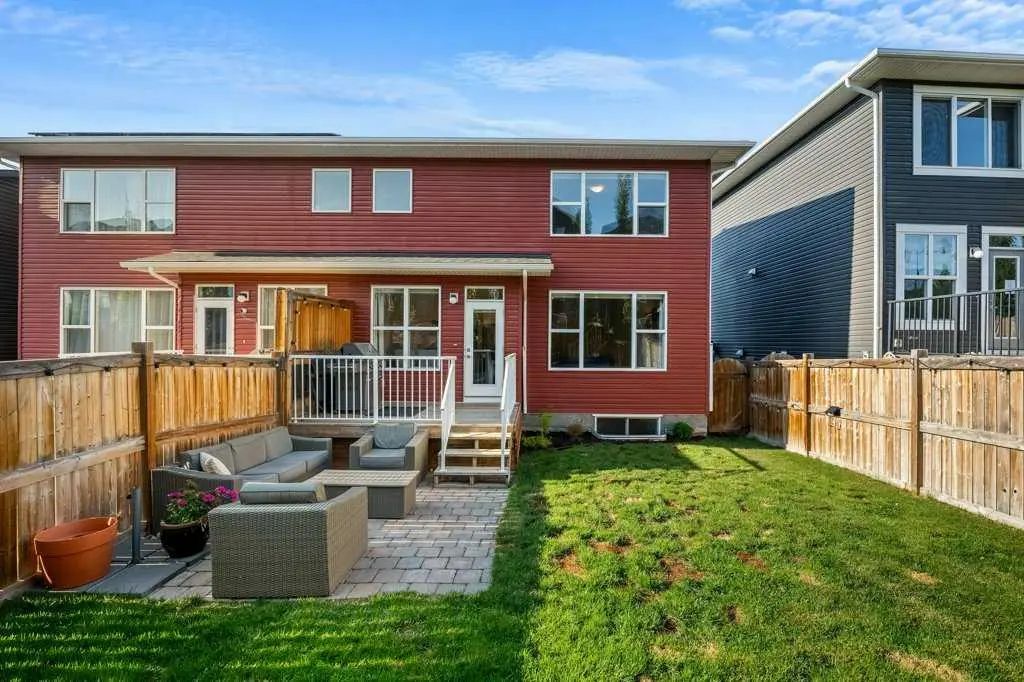 114 Crestbrook Way Southwest, Calgary – Residential Semi Detached (Half Duplex) Listing Photo 44
